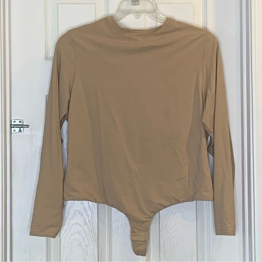 Skims Long Sleeve Crew Neck Bodysuit Size 4X